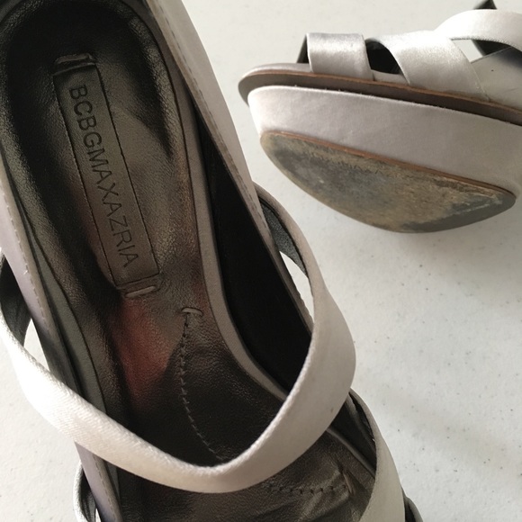 BCBG pumps - Picture 2 of 2